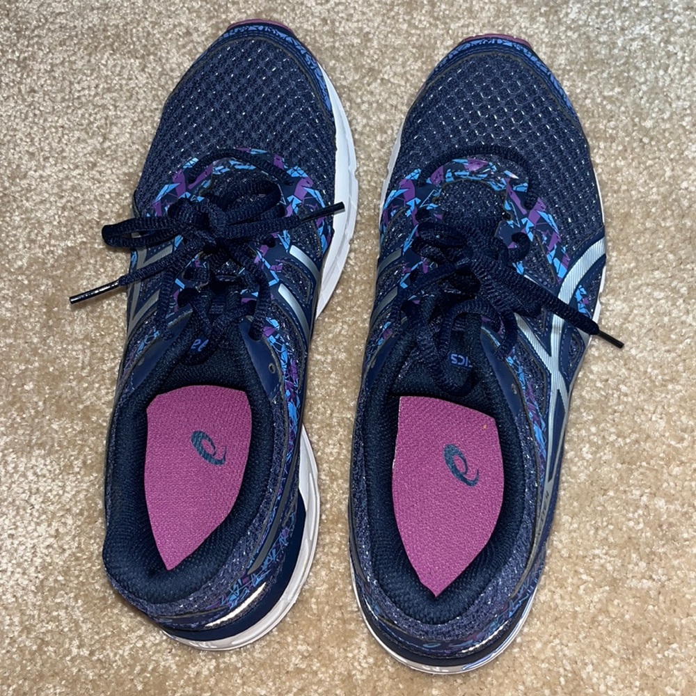 asics tennis shoes
